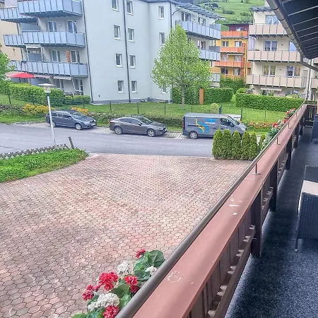 Andrea 1 By Alpen Apartment Zell am See